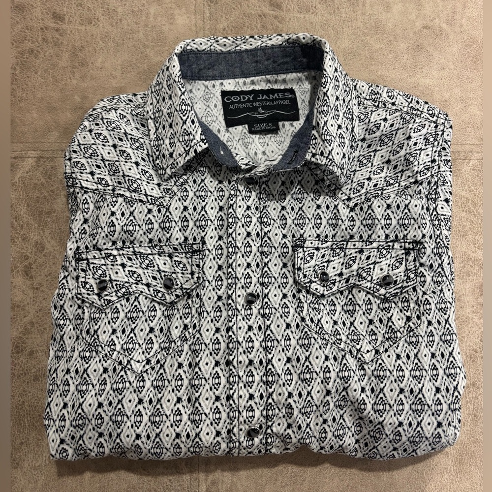 CODY JAMES BOYS' DIAMOND PRINT LONG SLEEVE SNAP SHIRT